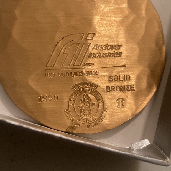 Ornate hand wrought bronze metal Wendell August Solid Bronze Ornament Or Charm - Picture 4 of 4